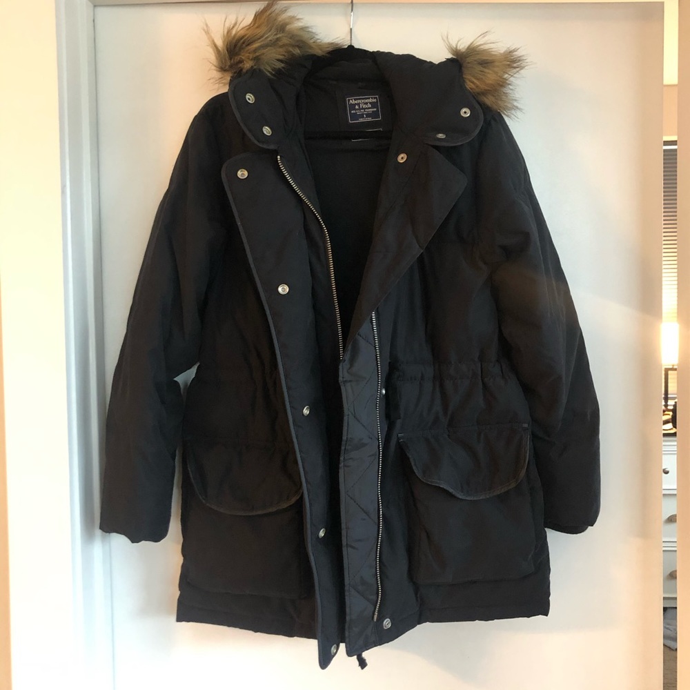 Abercrombie black puffer parka with hood